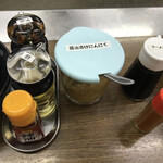 らーめん旭郎山 - 今回は出番なかったけど、味変メンバー