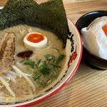 とんこつ愛があふれてる ラーメン とりこ - TKGセット