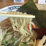 とんこつ愛があふれてる ラーメン とりこ - 麺　プリプリでした