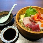 和ダイニング海鮮炭火焼 浜うさぎ - 浜うさぎの贅沢海鮮丼