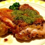 ブラッスリー・ハル - グリルチキンのエスカルゴバター焼き