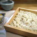 Hiro saku - お蕎麦は細めで喉越しもよく、滑らか食感。