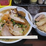 とんこつのひろ - 料理写真:こくまろ味噌チャーシュー+夜限定チャーシュー丼