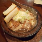 Nikomiya Guttsu - もつ煮(塩＆チーズ)