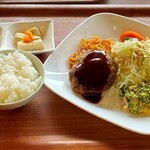 Orengeダイニング - 料理写真:ハンバーグ定食