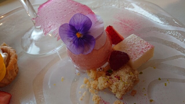 アニヴェルセルカフェ Anniversaire Cafe みなとみらい カフェ ネット予約可 食べログ