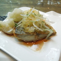 麓屋 京王プラザホテル - 目鯛の蒸し焼き、レモン醤油長芋の磯辺揚げ
