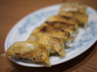 餃子菜館 勝ちゃん - 