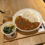スープストックトーキョー - 雪梅蛋花湯(梅と筍の中華スープ)
            7種の野菜のラタトゥイユカレー