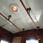 桜うづまき酒造株式会社 - 坊ちゃん列車の天井