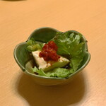 焼肉 輝 - 手作り豆腐のキムチ和え