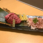 焼肉 輝 北新地 - マンゴータン（1400円） ・大トロてちゃん（680円）