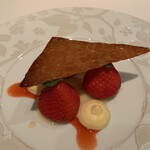 ル・マノアール・ダスティン - 