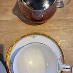 ラフ カフェ&ベイク - HOT TEA りんごとピスタチオ(500円)