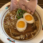 麺とカフェ処 悠然かしや - 加賀の黒中華＋半味玉　800円＋50円