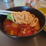 グル グル シロヘビ ヌードル - 