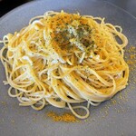 リボリータ エ サルメリア - しらす、カラスミ、ペペロンチーノ