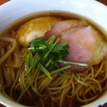 飯田商店 - 醤油らぁ麺