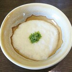 炭火焼牛タン音炭  - とろろ