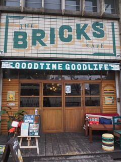 THE BRICKS cafe - お店 外観