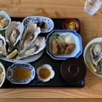 はっかい - 実際に食べたかきの国めしセット+生牡蠣2個¥2.250 
                                おいしかった！