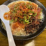 炭火焼 西垣鶏 - ねぎと辛さのダブルインパクト！「鶏ねぎ辛ソバ」