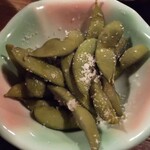 山形長屋酒場 - おひとり様セット⑤ だだちゃ豆
      新潟で言うところの『黒崎茶豆』