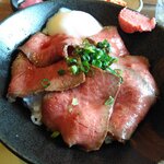 Rokon - ローストビーフ丼