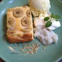 coci - 温かいバナナケーキ