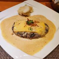 旬菜ステーキ処 らいむらいと - チーズハンバーグ250G