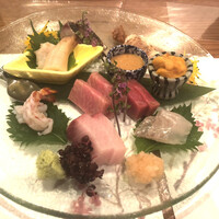 京橋 二刀流 - お造り盛り合わせ♬ 『とろ』旨し〜♬