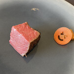 プレゼンテ スギ - 低温高温を使い分けて焼き上げた八千代黒牛