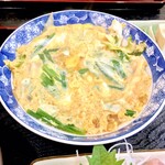 十八番 - 天然ぶり刺しとニラ卵とじ定食。¥800。