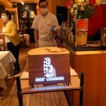 ラ・コメータ - 目の前の大きなチーズ