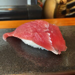 すし蔵 - 中トロ(見た目は良いが)