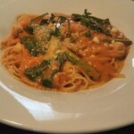 雪詩慕雲 - 甘海老のクリームパスタ。