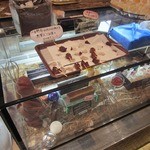 キャトーズ・ジュイエTokyo - 悪質なご試食はご遠慮してあげてください。