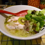 パイナップルラーメン屋さん　パパパパパイン - キウイのラーメン！キキキキキウイ