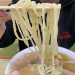 青竹手打ちラーメン 麺や 大山 - 麺です♪