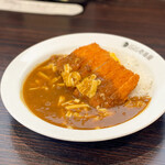 カレーハウス ＣｏＣｏ壱番屋 - 料理写真:チキンカツチーズ200㌘スクランブルエッグ☆