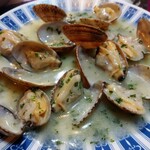 カサ・ベリヤ - アサリのワイン煮