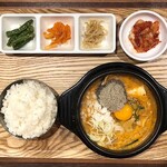 煮幹韓式豆腐鍋定食