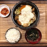 Chingu To Koko De - チーズタッカルビ定食