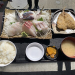 福浦漁港　みなと食堂 - 