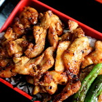 おが和 - 焼き鳥重（普通盛り）