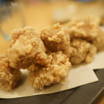 ゆるり家 - マグロ唐揚げ