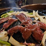 Ramu To Yakiniku No Abechan - レバー焼きます