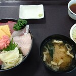 水産食堂 - 特選海鮮丼（大盛）