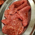 焼肉ヒロミヤ - ロースこれはたまごでたべちゃいました。
      ご飯のせるの忘れた