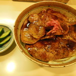 シロクマ食堂 - 豚丼　800円